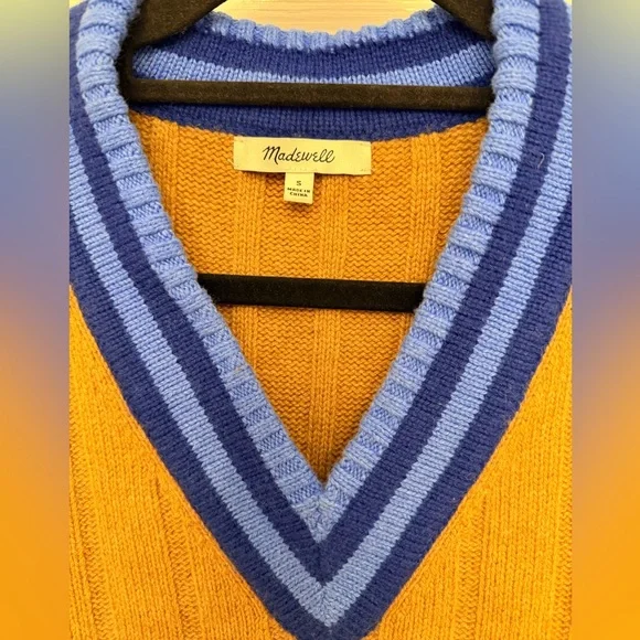 Madewell Camel Tan Ribbed V Neck Sweater Blue Stripe Trim Varsity Size S - Picture 2 of 12